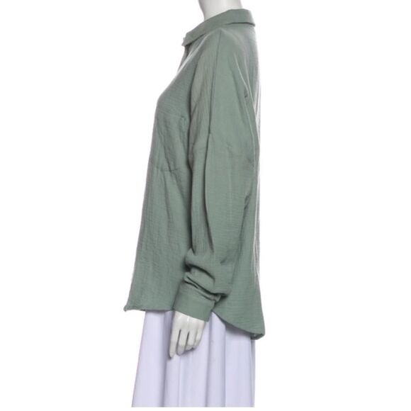 WHITE FOX
Long Sleeve Button-Up Top - Picture 4 of 8